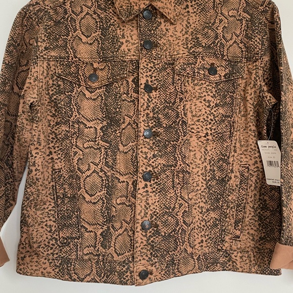 Free People Jacket Snake Print Trucker Denim Jean Jacket Size Extra Small - Picture 9 of 12
